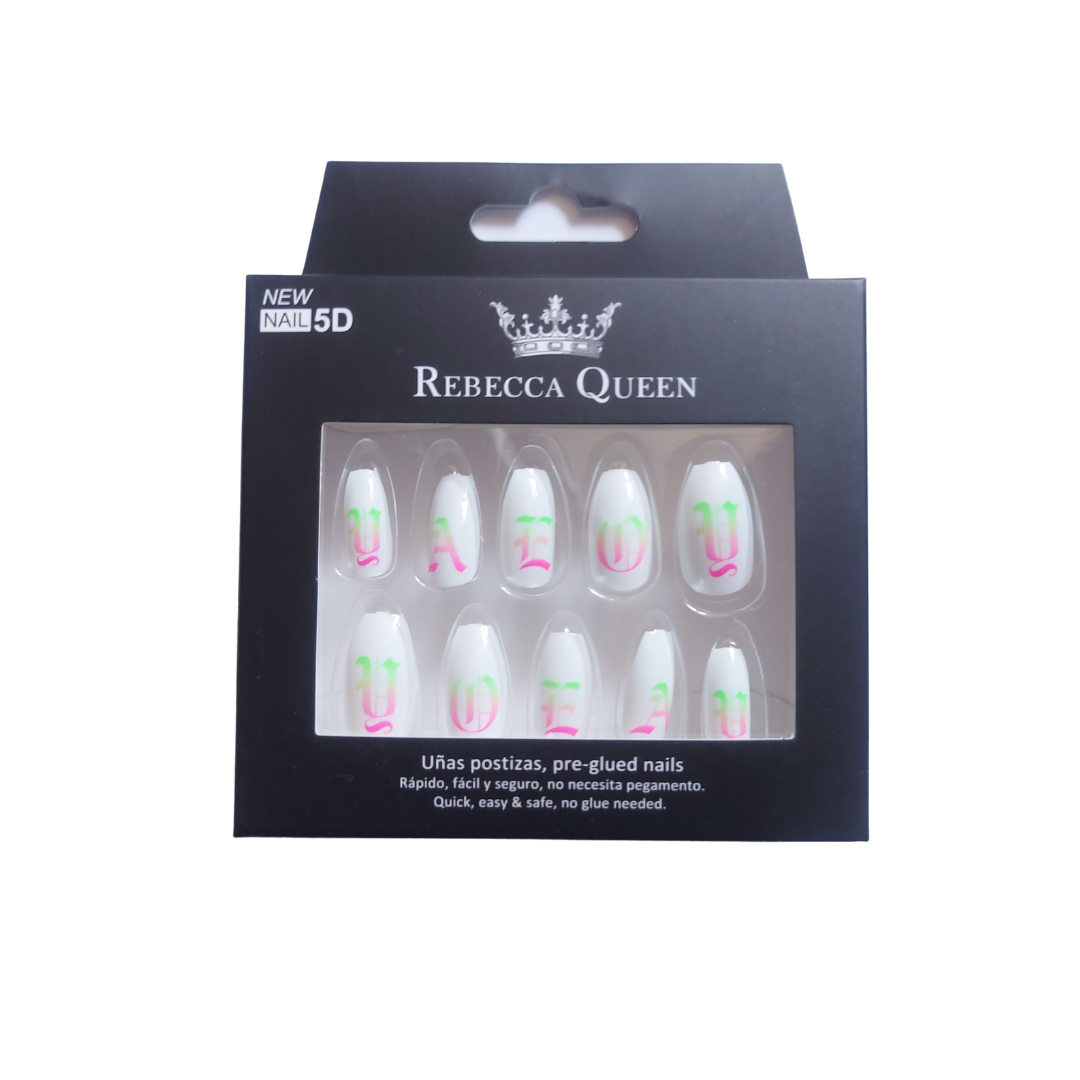 Rebecca Queen | Faux ongles pré-collés Lettrine