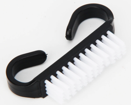 Brosse à ongles noire